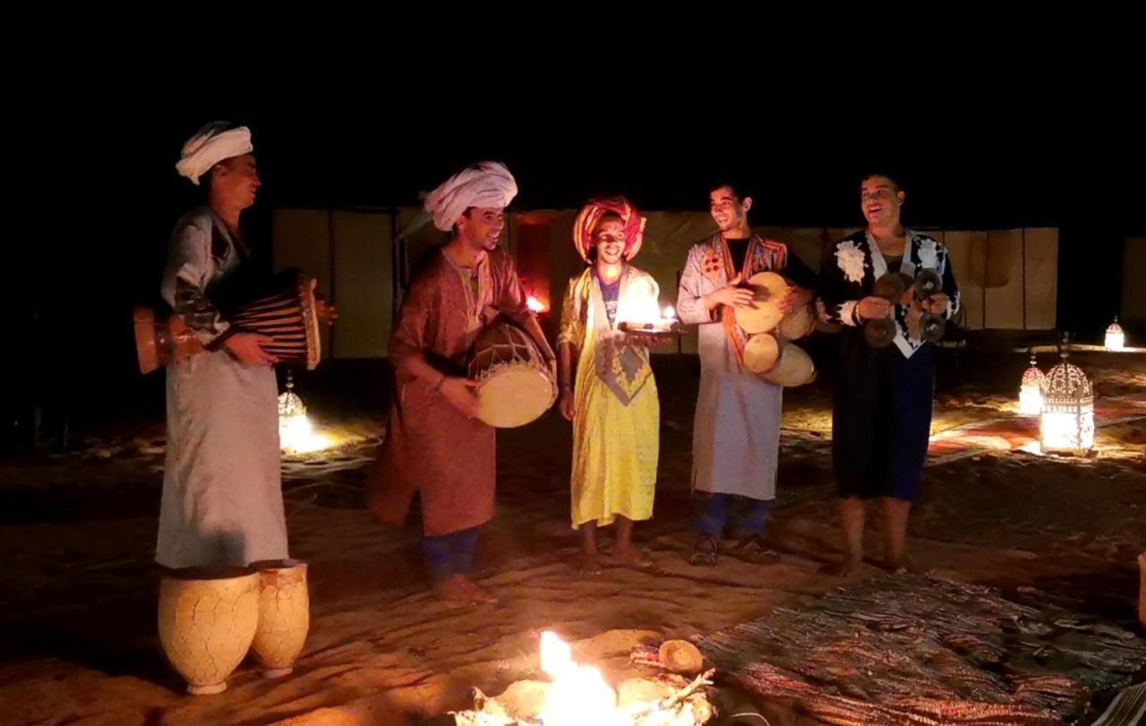 Desert Berber Fire-Camp เมอร์ซูกา ภายนอก รูปภาพ